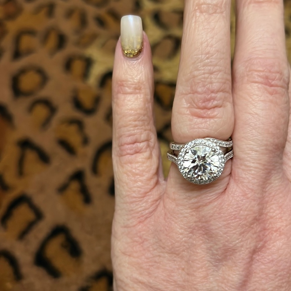 Lafonn (Lassaire) Round Halo wedding set